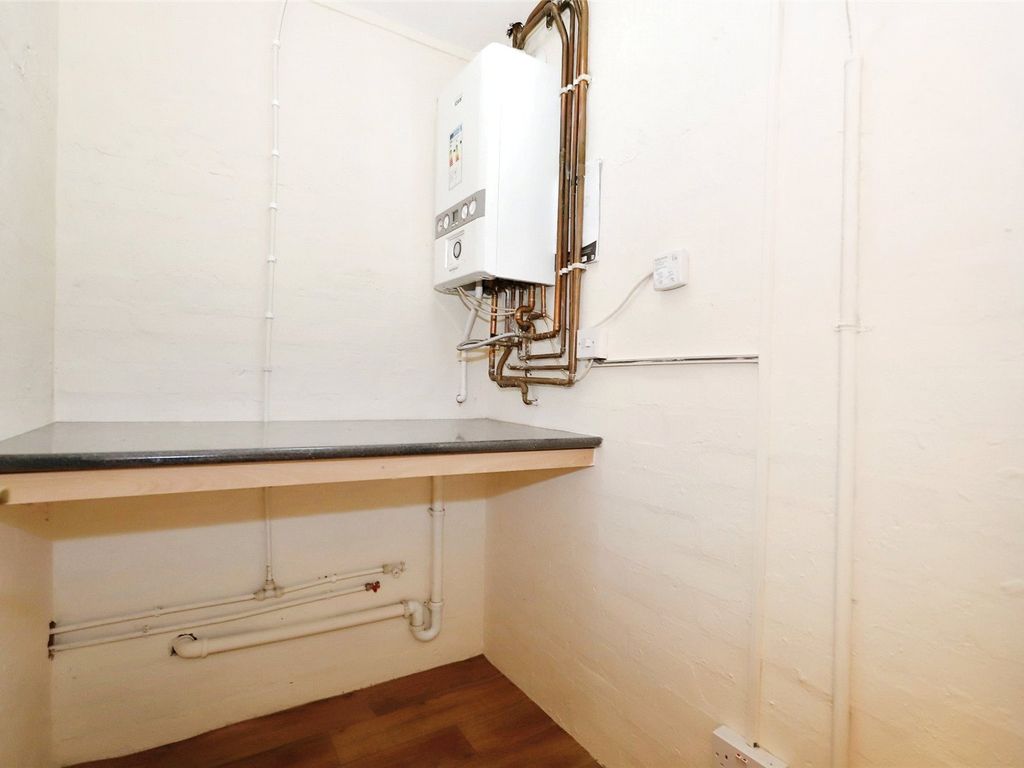 1 bed maisonette for sale in Essington Way, Wolverhampton WV1, £90,000