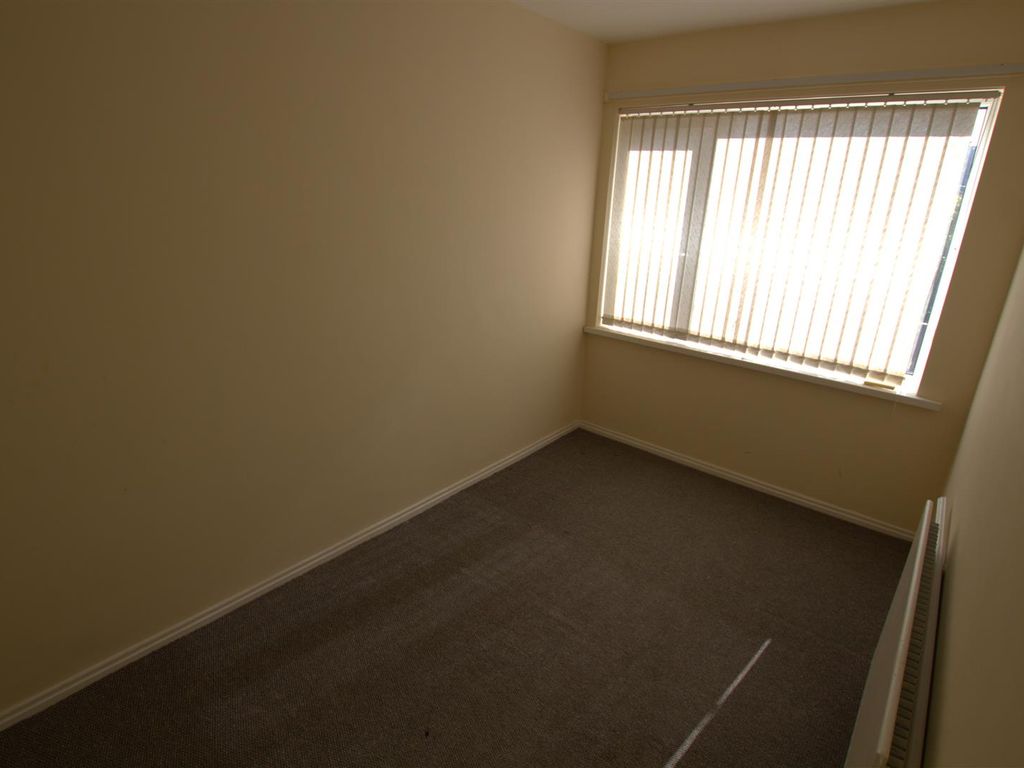 2 bed flat for sale in Medina Gardens, Middlesbrough TS5, £70,000