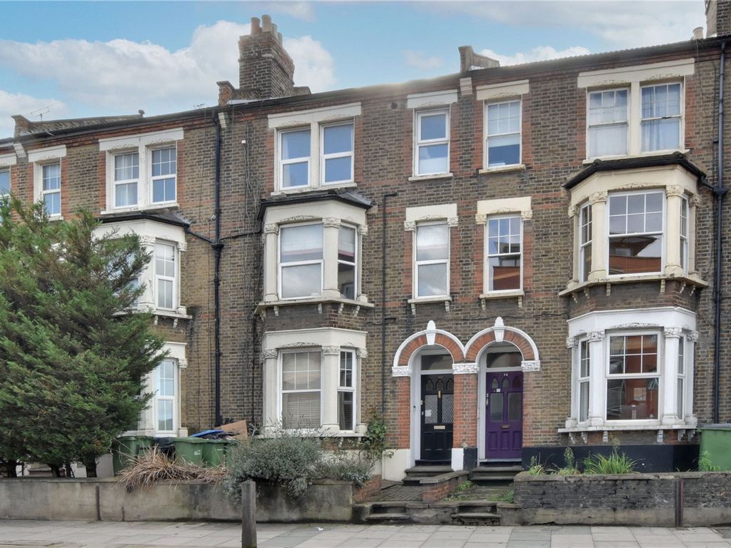 1 bed flat for sale in Woolwich Road, Greenwich, London SE10, £300,000