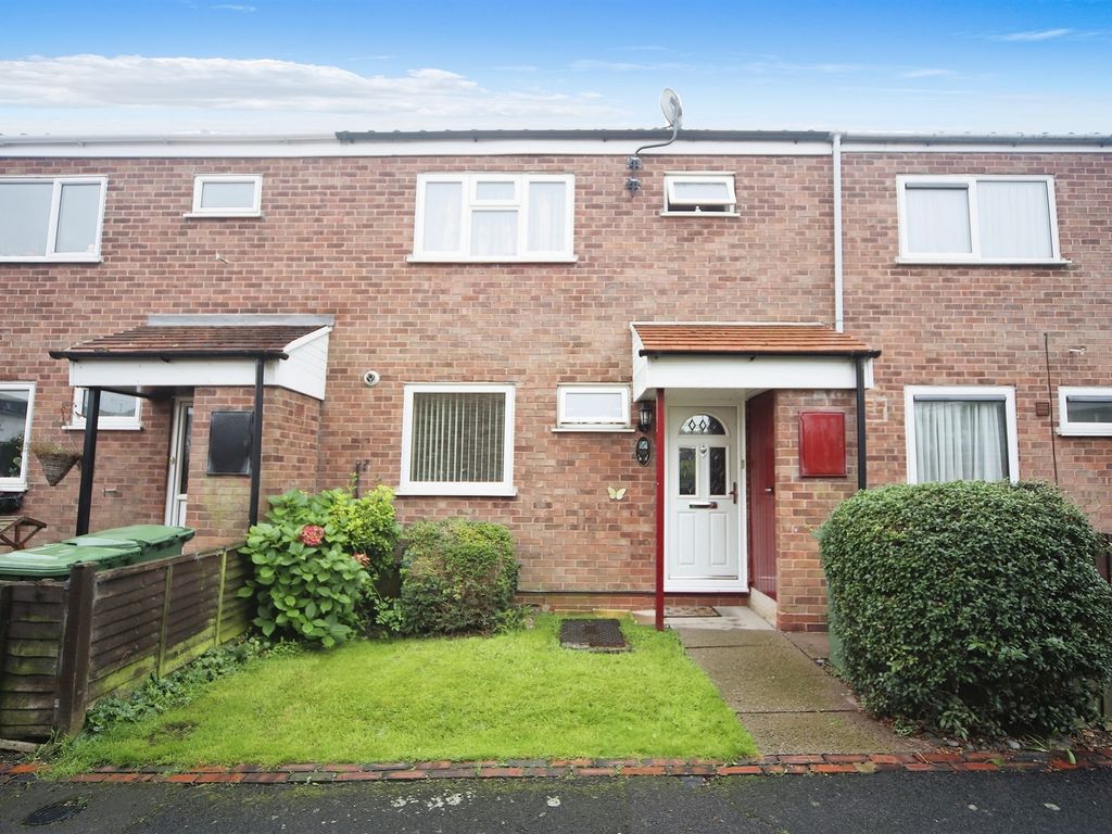 3 bed terraced house for sale in Astley Close, Redditch B98, £165,000