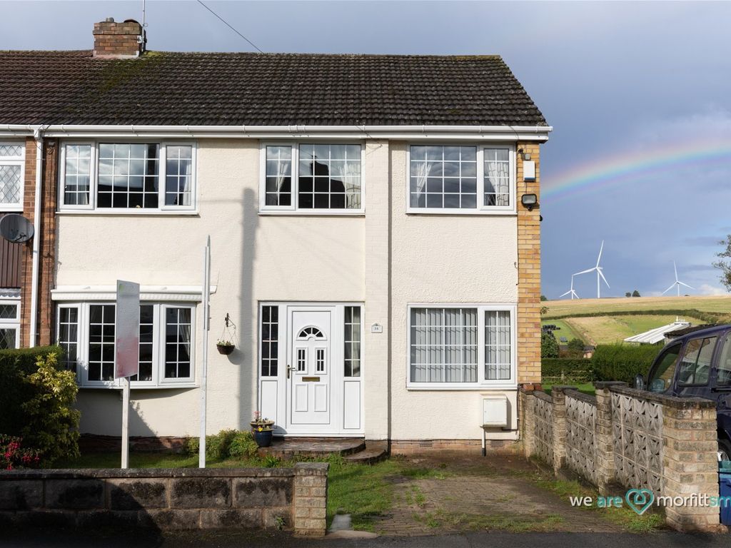 4 bed semi-detached house for sale in Stanley Grove, Aston, - Complete Chain S26, £270,000
