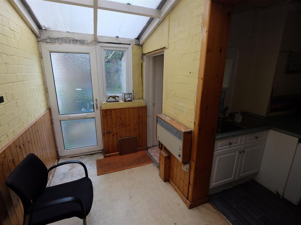 3 bed terraced house for sale in Sandy Park Road, Brislington, Bristol BS4, £320,000