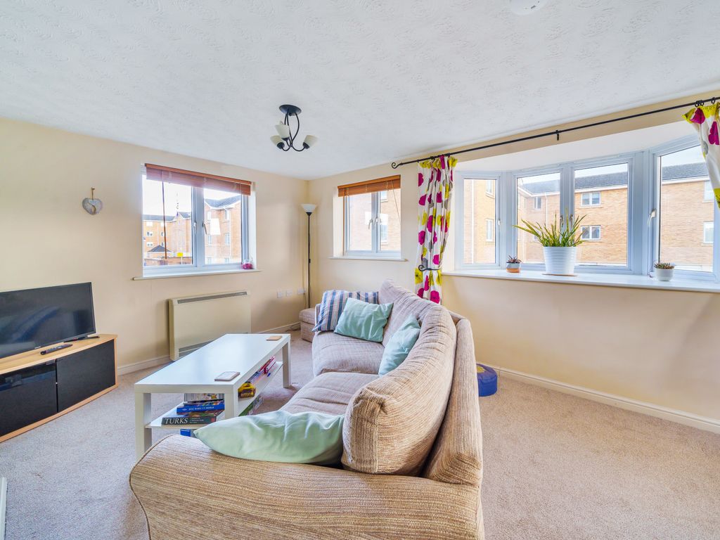 1 bed flat for sale in Lloyd Close, Cheltenham, Gloucestershire GL51, £135,000