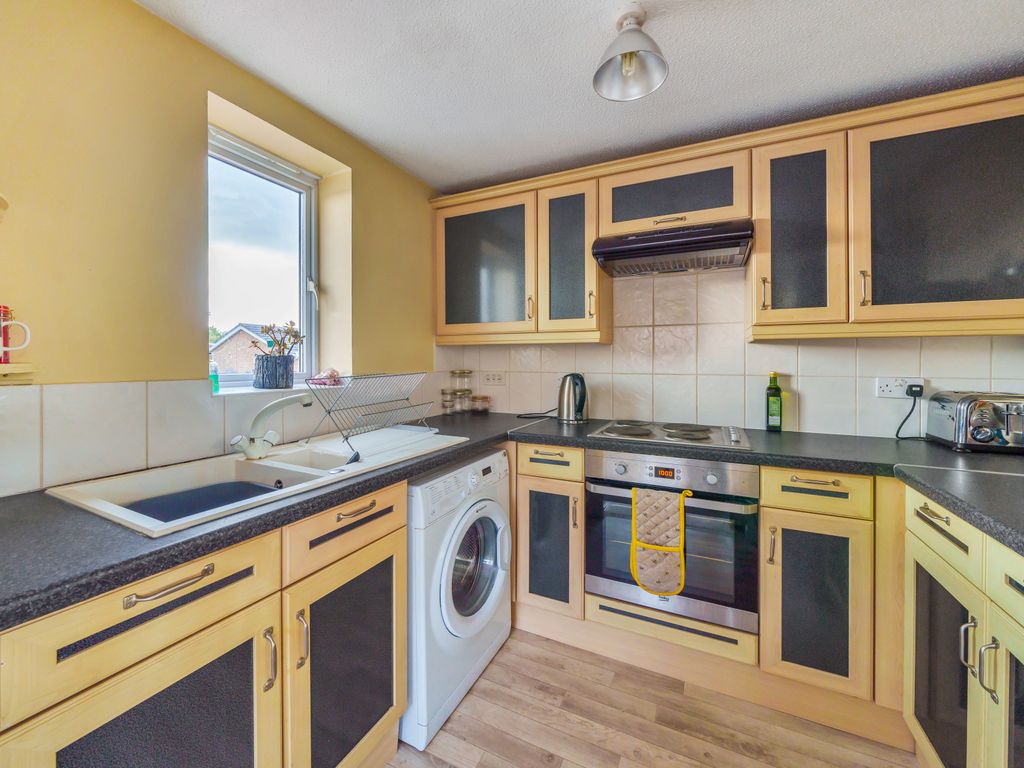 1 bed flat for sale in Lloyd Close, Cheltenham, Gloucestershire GL51, £135,000