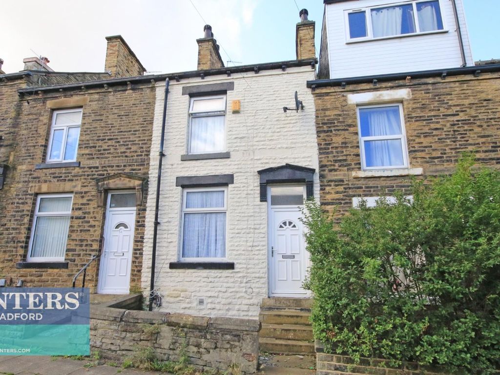 3 bed terraced house for sale in Rayleigh Street, Bradford BD4, £100,000