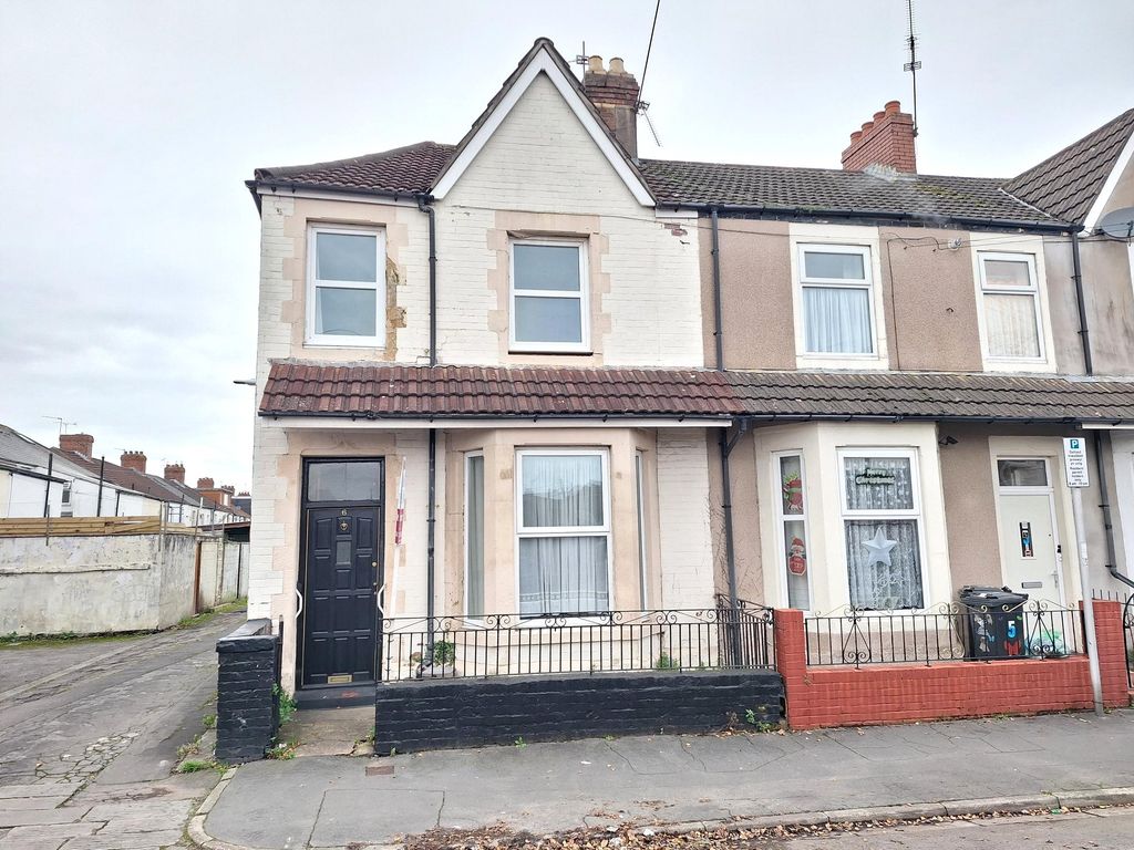 3 bed end terrace house for sale in York Street, Canton, Cardiff CF5, £225,000