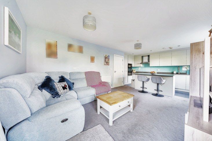 2 bed flat for sale in Balmoral House, High Wycombe, Buckinghamshire HP11, £147,500