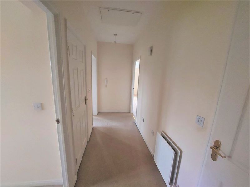 2 bed flat for sale in Collingtree Court, Solihull B92, £150,000