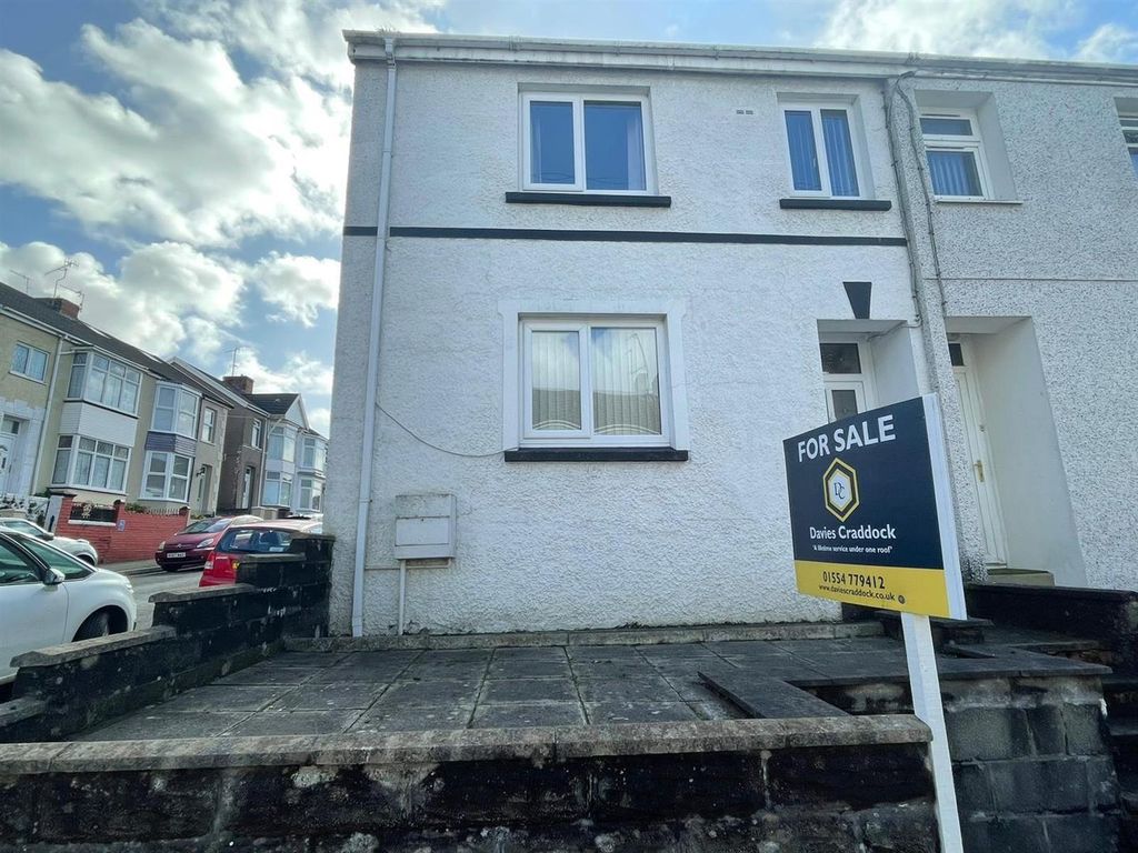 3 bed property for sale in Tunnel Road, Llanelli SA15, £129,950