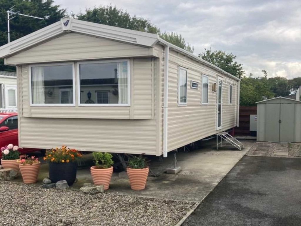 2 bed mobile/park home for sale in Lexton Drive, Southport PR9, £32,850