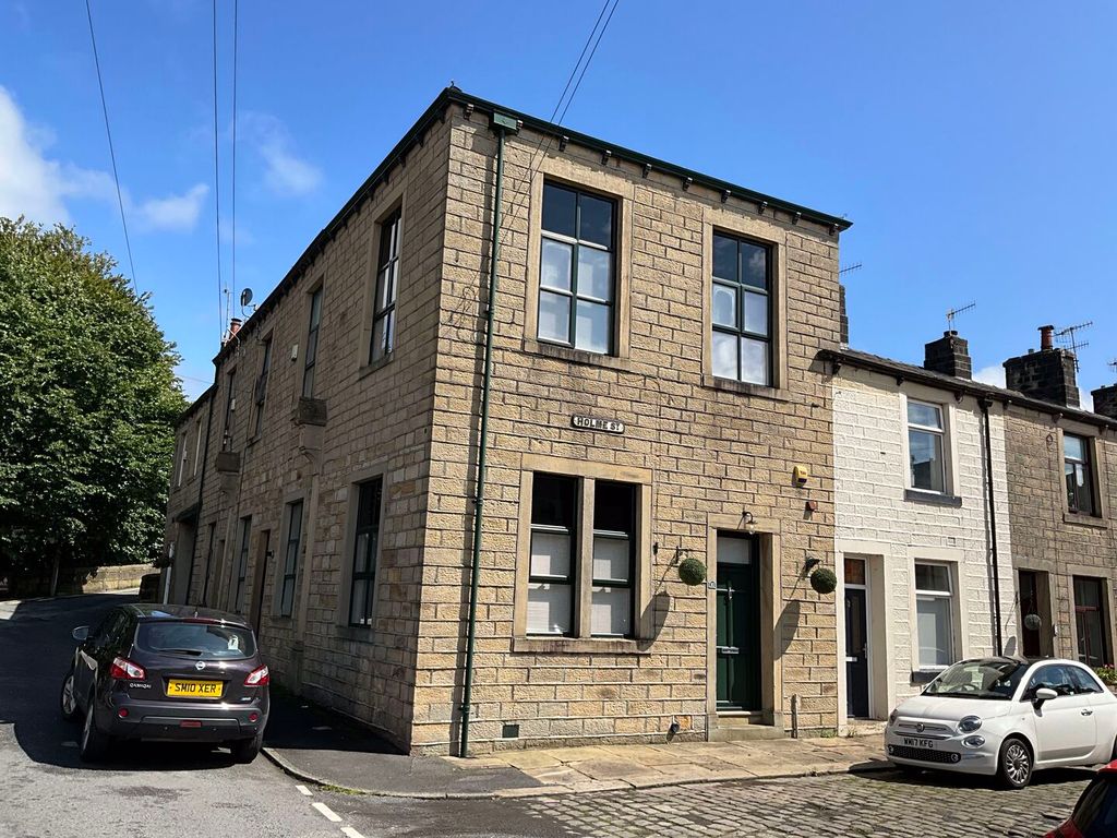 1 bed terraced house for sale in Winewall Road, Colne BB8, £120,000