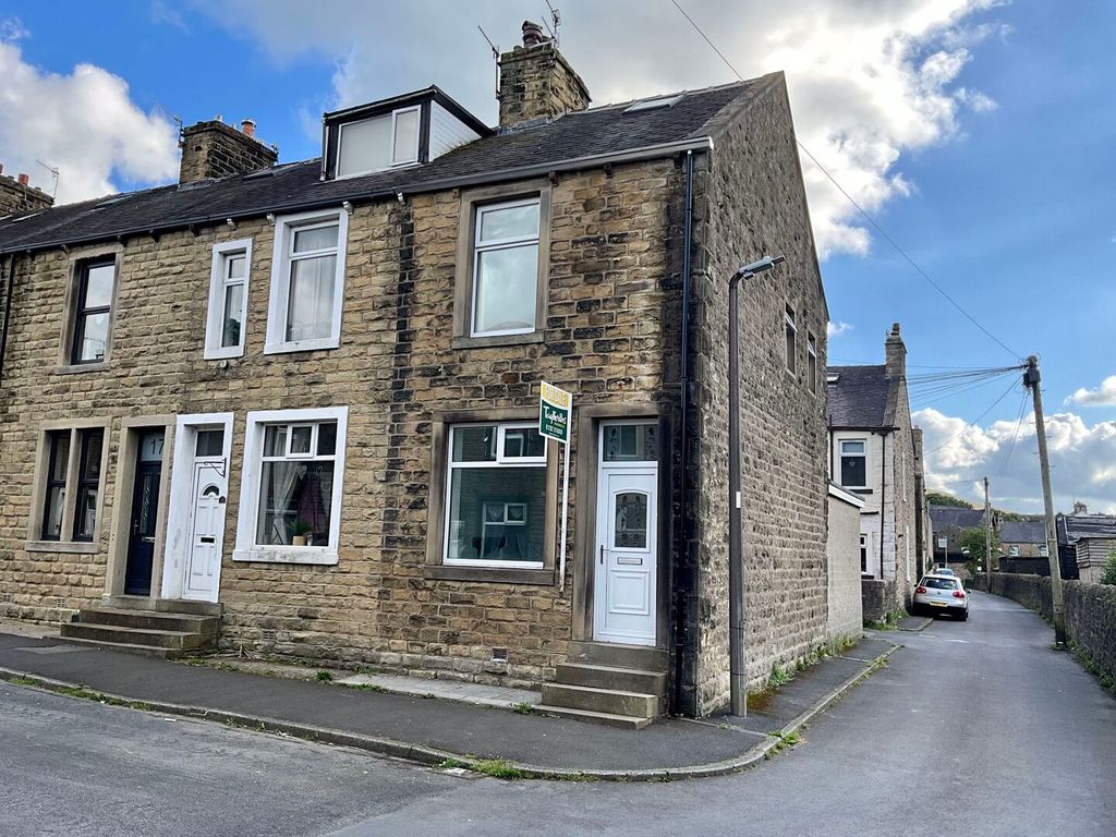 3 bed end terrace house for sale in Powell Street, Barnoldswick BB18, £145,000