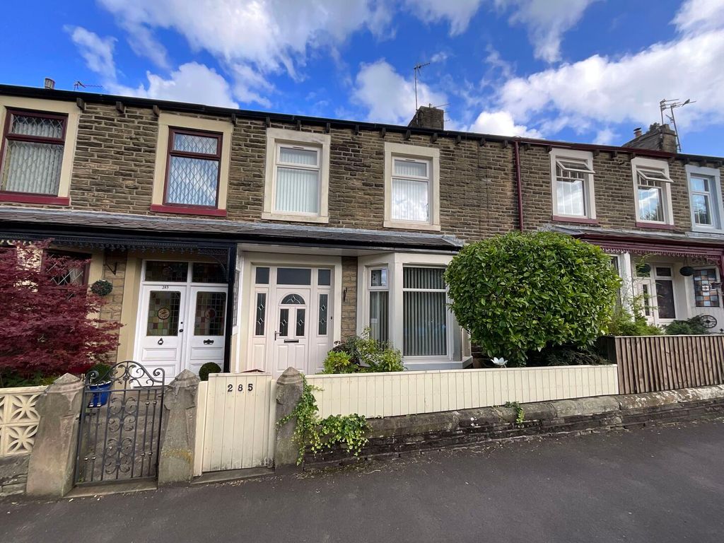 3 bed terraced house for sale in Colne Road, Barnoldswick BB18, £150,000