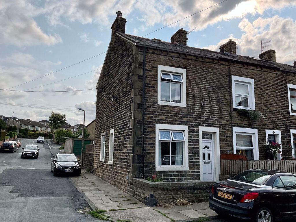 2 bed terraced house for sale in 19, Federation Street, Barnoldswick BB18, £125,000