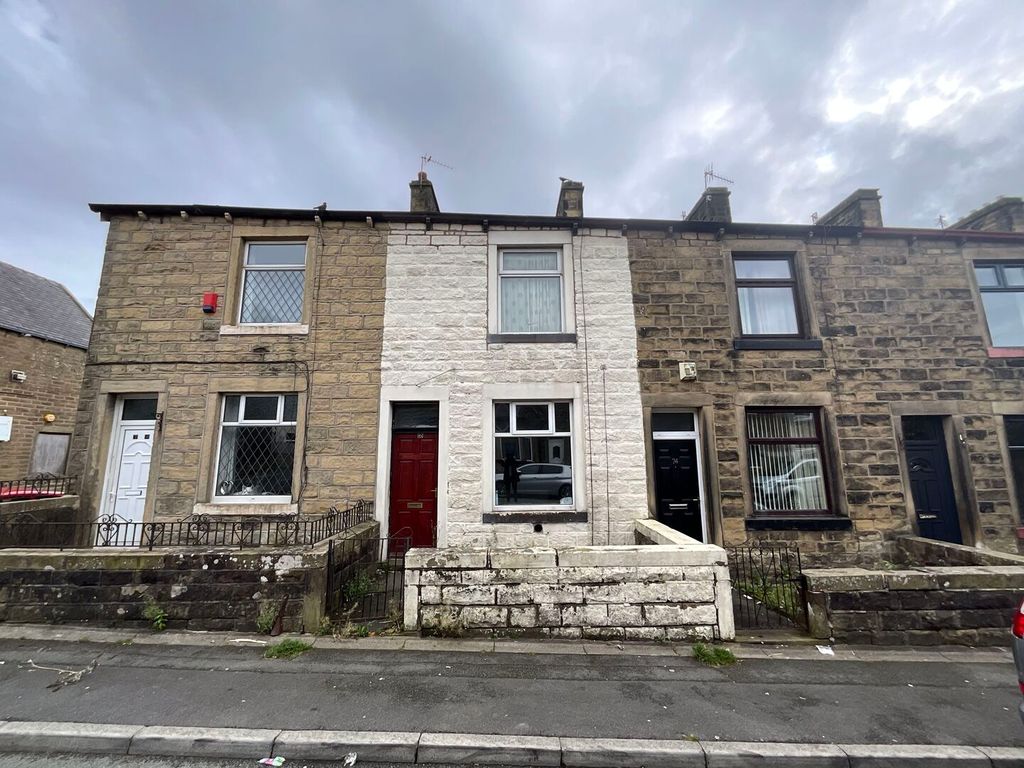 2 bed terraced house for sale in Oak Street, Colne BB8, £65,000