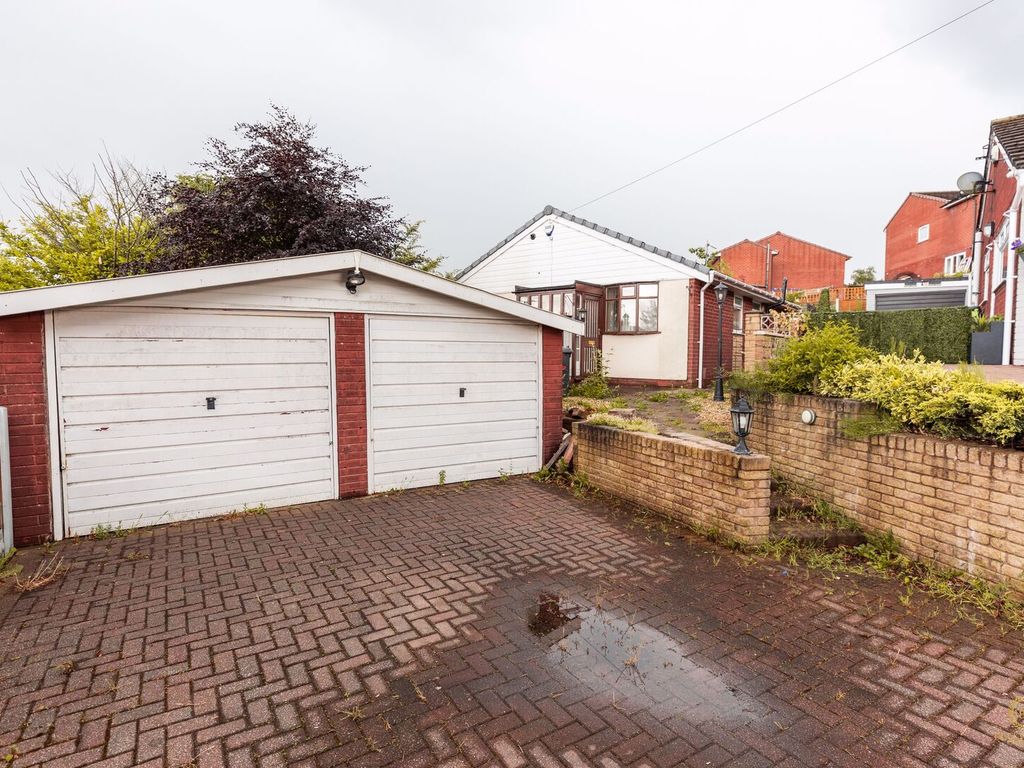 3 bed detached bungalow for sale in Ottershaw Gardens, Blackburn BB1, £200,000