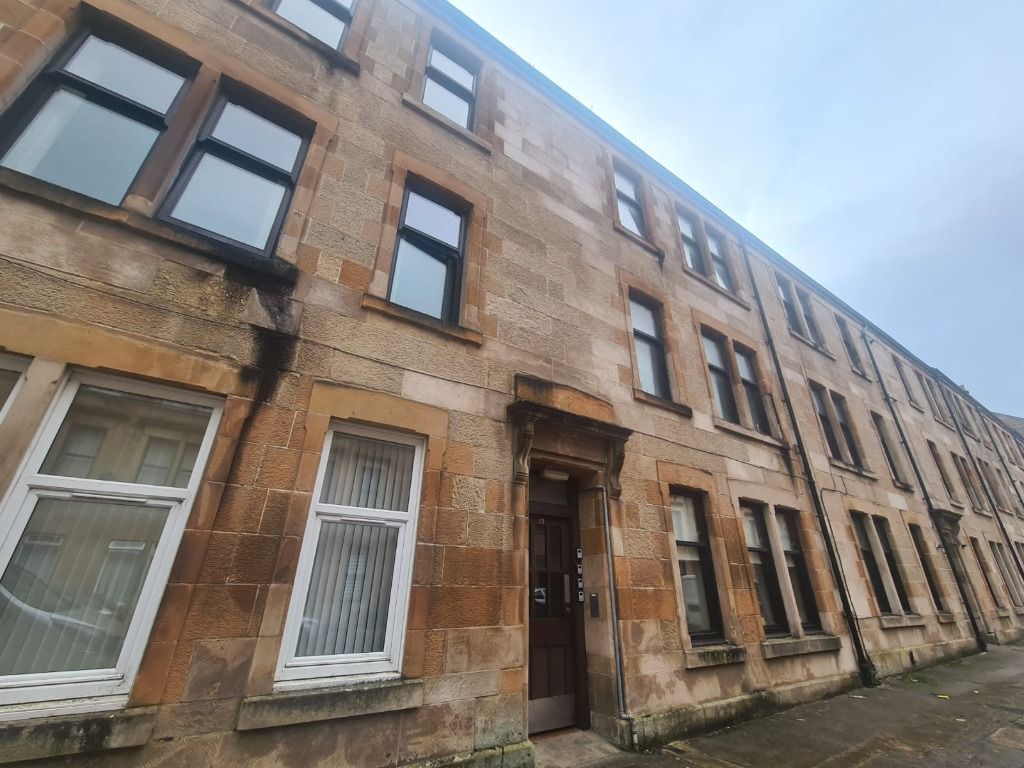 2 bed flat for sale in Argyle Street, Paisley, Renfrewshire PA1, £59,999