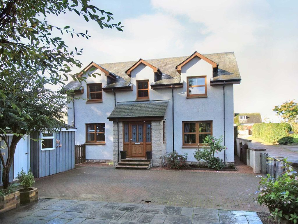 5 bed detached house for sale in Ravensbrook, Seaforth Road IV12, £315,000