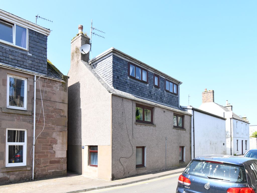 4 bed town house for sale in Market Street, Montrose DD10, £130,000