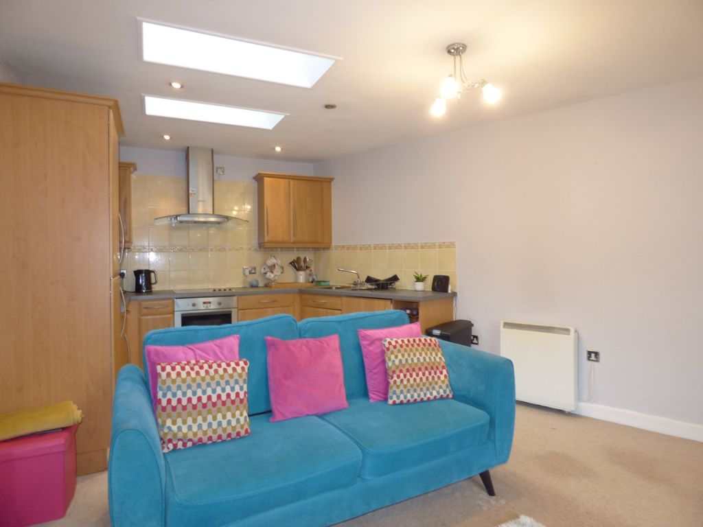1 bed flat for sale in Alexandra Mill, Mill Street, Uppermill, Saddleworth OL3, £174,950