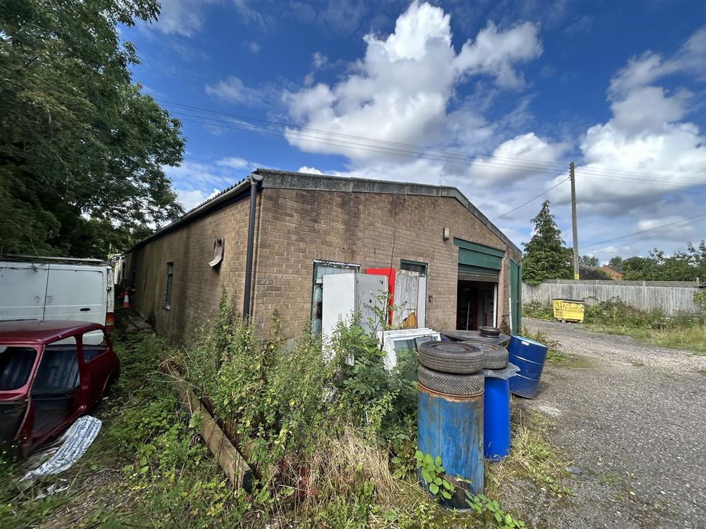 Light industrial for sale in 2A Birmingham Road, Alvechurch, Birmingham B48, £425,000