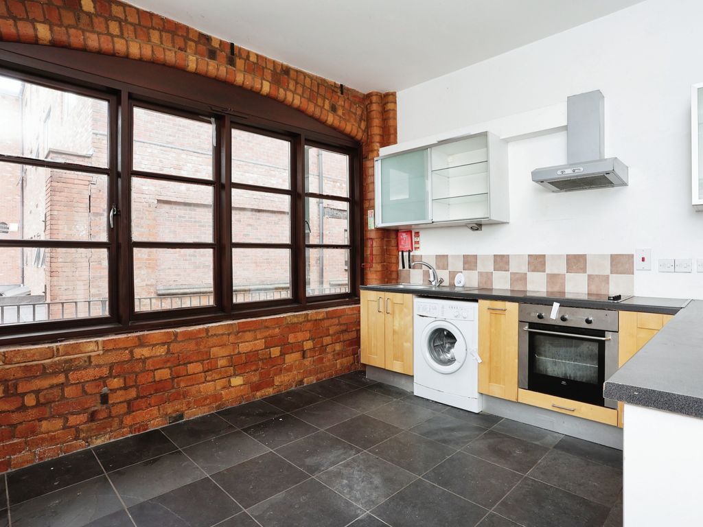 1 bed flat for sale in Briton Street, Leicester, Leicestershire LE3, £100,000