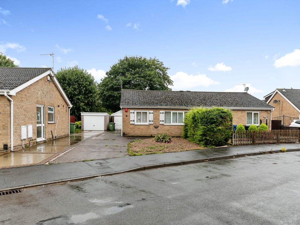 2 bed semi-detached bungalow for sale in Oban Court, Immingham DN40, £165,000