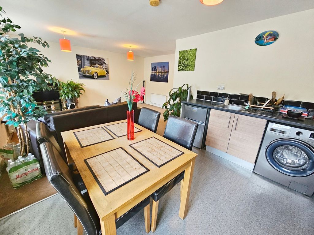 2 bed flat for sale in Barberry Court, Barnsley S70, £75,000
