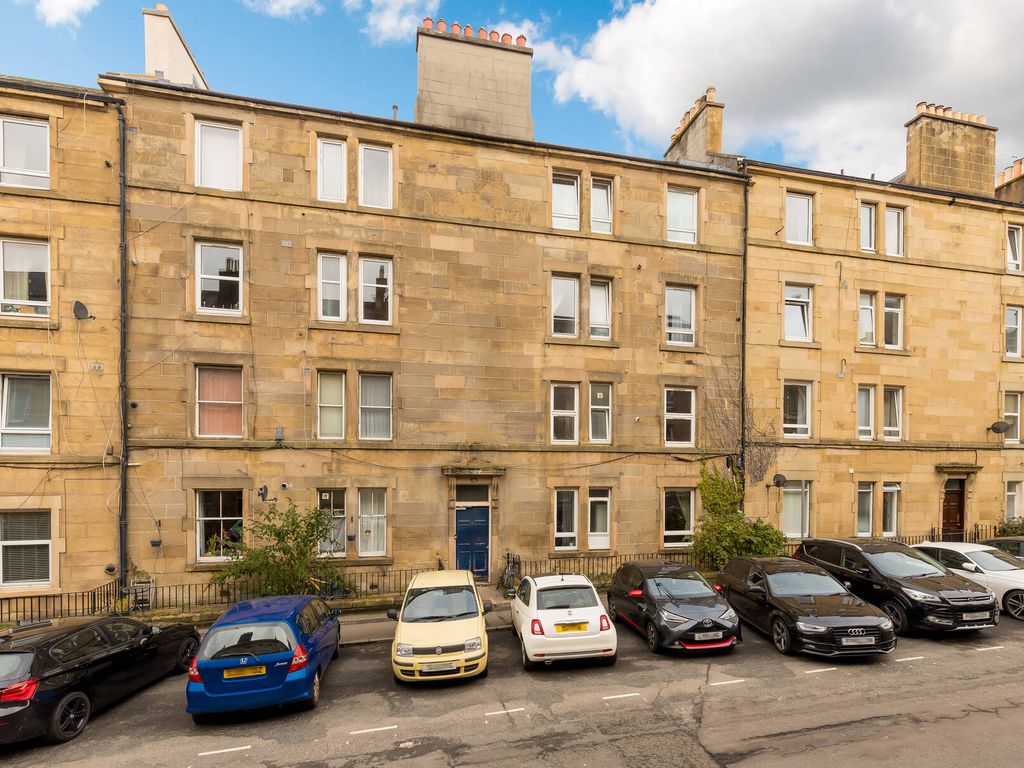 1 bed flat for sale in 9/2 Wardlaw Street, Edinburgh EH11, £145,000