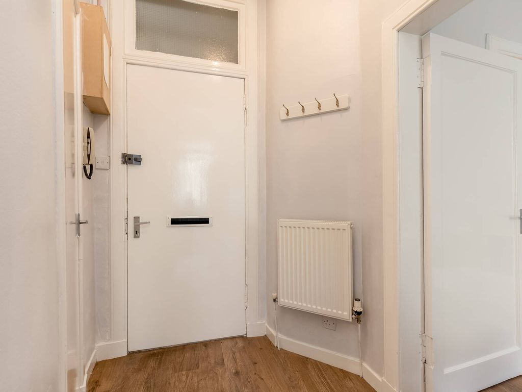 1 bed flat for sale in 9/2 Wardlaw Street, Edinburgh EH11, £145,000