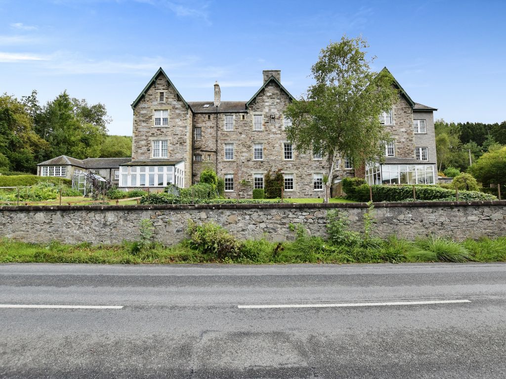 3 bed flat for sale in Logierait, Pitlochry PH9, £195,000
