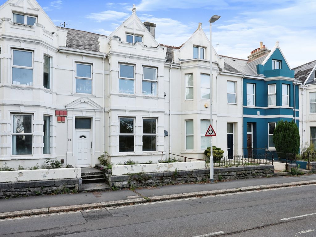 2 bed flat for sale in Beaumont Road, Plymouth, Devon PL4, £140,000