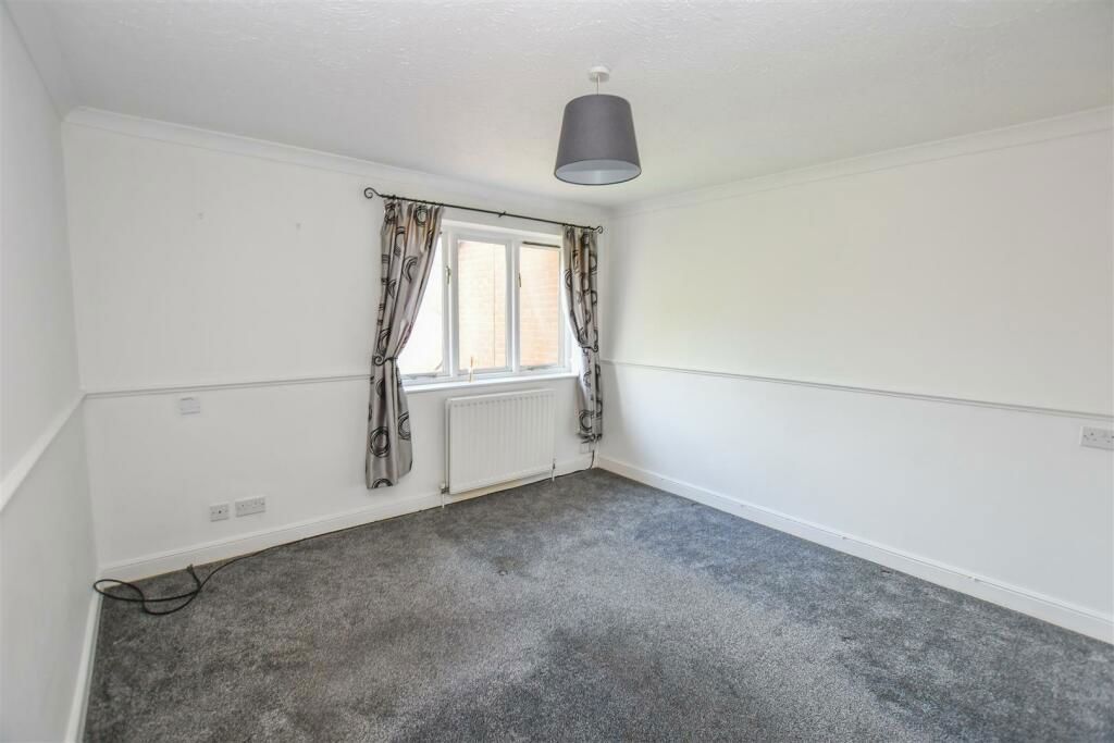 1 bed maisonette for sale in Larks Ridge, Watford Road, Chiswell Green, St.Albans AL2, £190,000