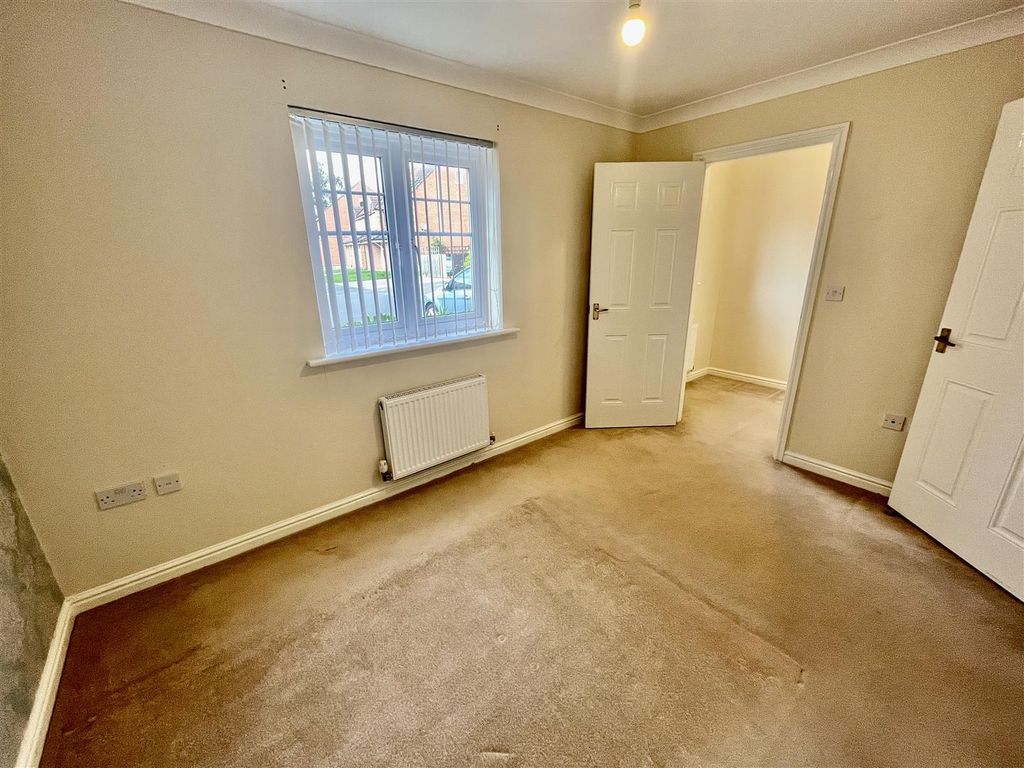 2 bed flat for sale in Appleby Close, Darlington DL1, £75,000