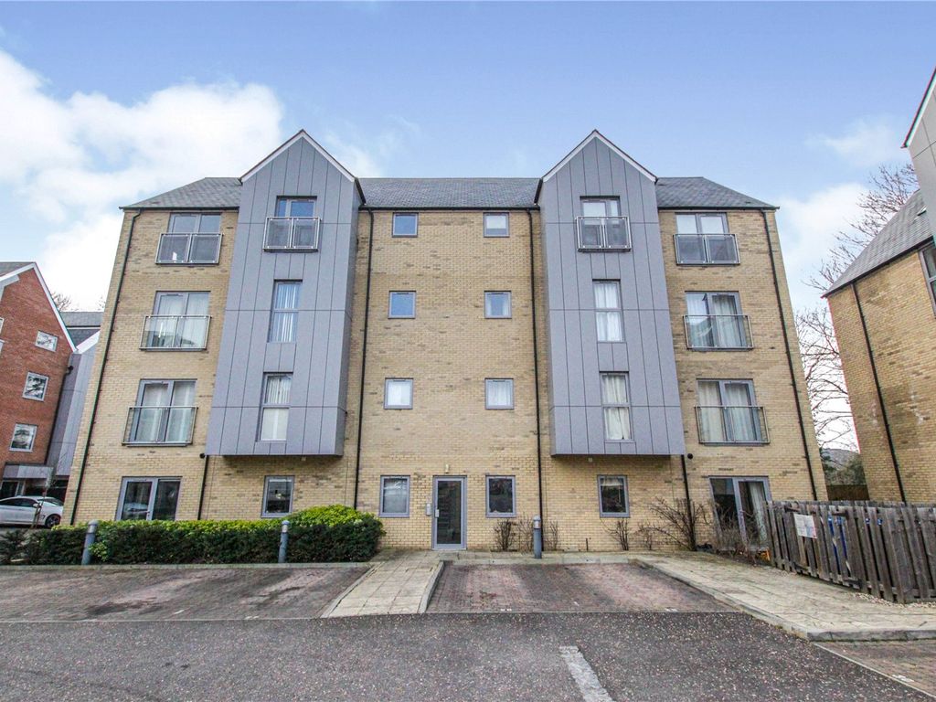 2 bed flat for sale in Brewers Lane, Newmarket CB8, £295,000