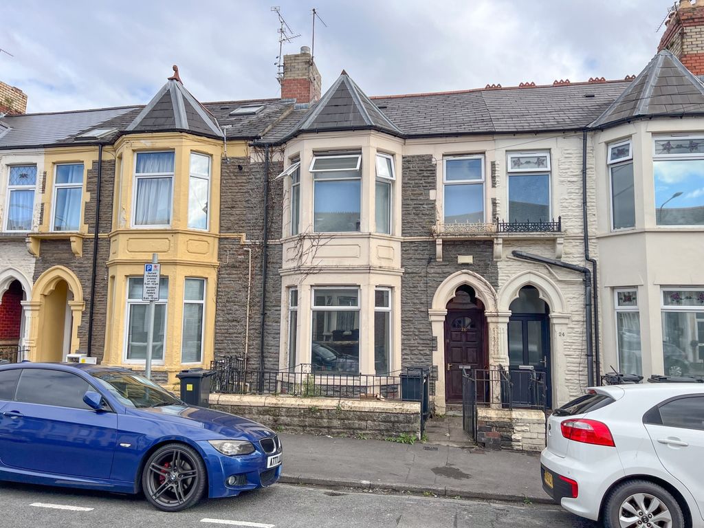 2 bed flat for sale in Monthermer Road, Cathays, Cardiff CF24, £160,000