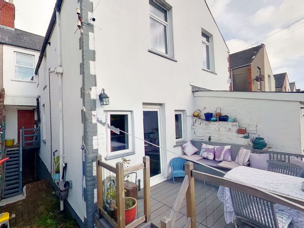 4 bed terraced house for sale in 178 Corporation Road, Cardiff, South Glamorgan CF11, £239,000