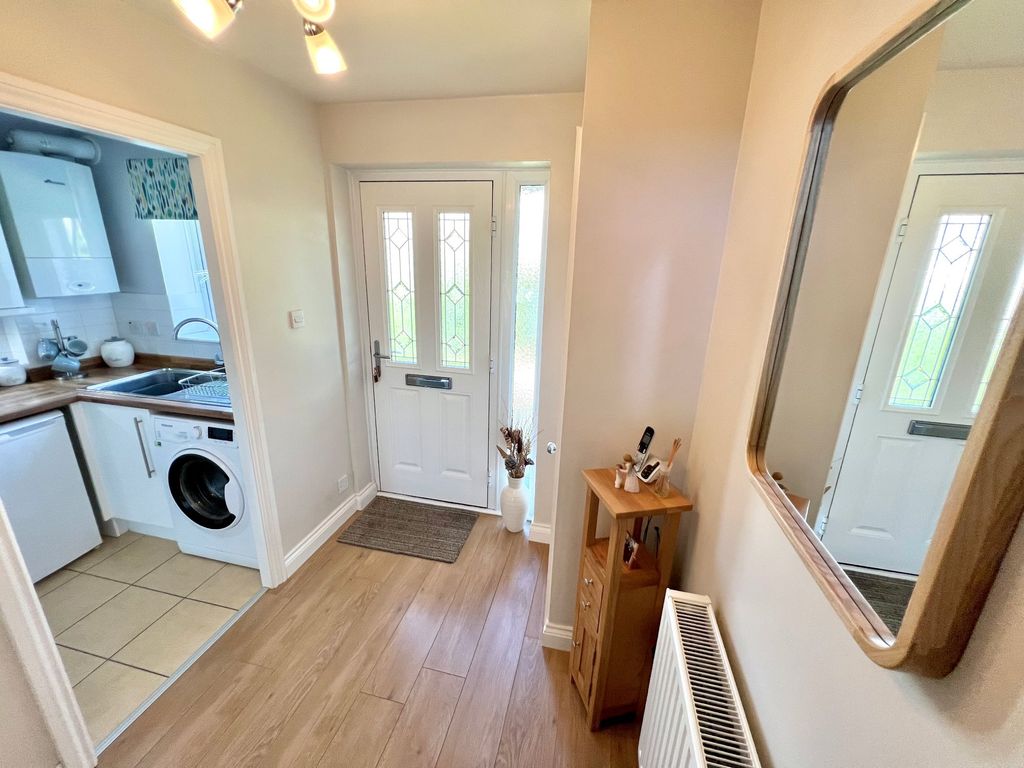 2 bed terraced house for sale in Winchcombe Road, Solihull B92, £230,000