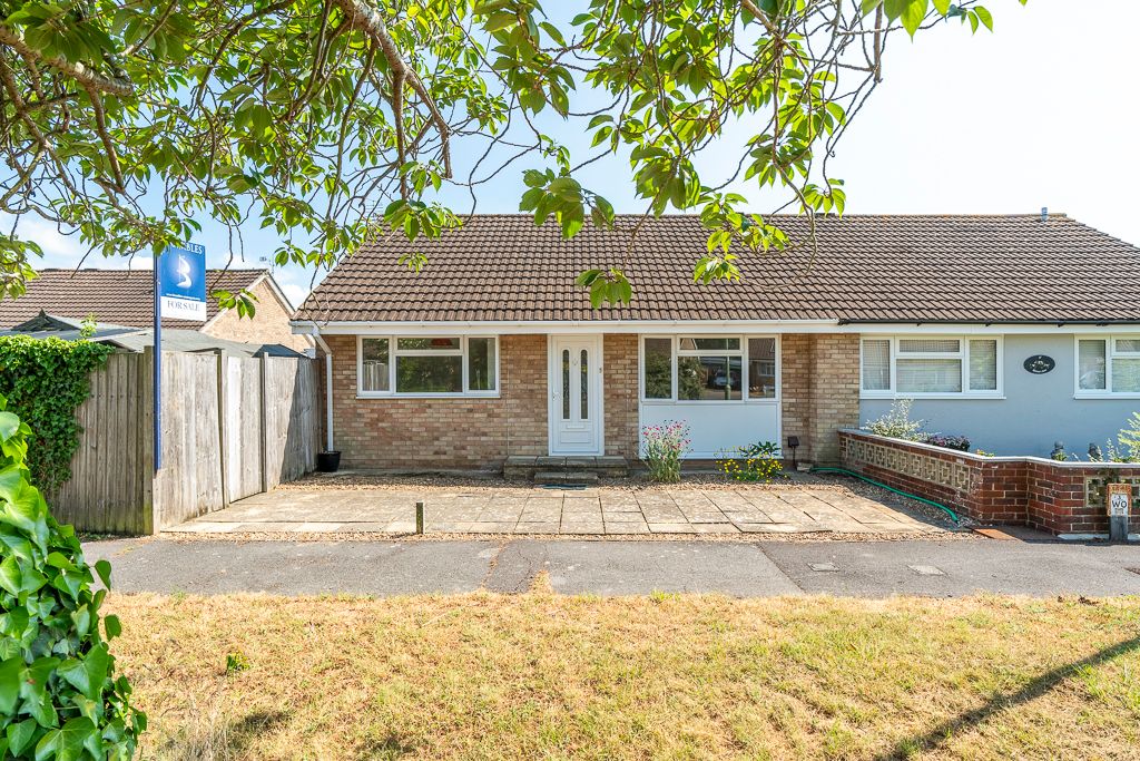 3 bed semi-detached bungalow for sale in Spenser Close, Warsash, Southampton SO31, £325,000