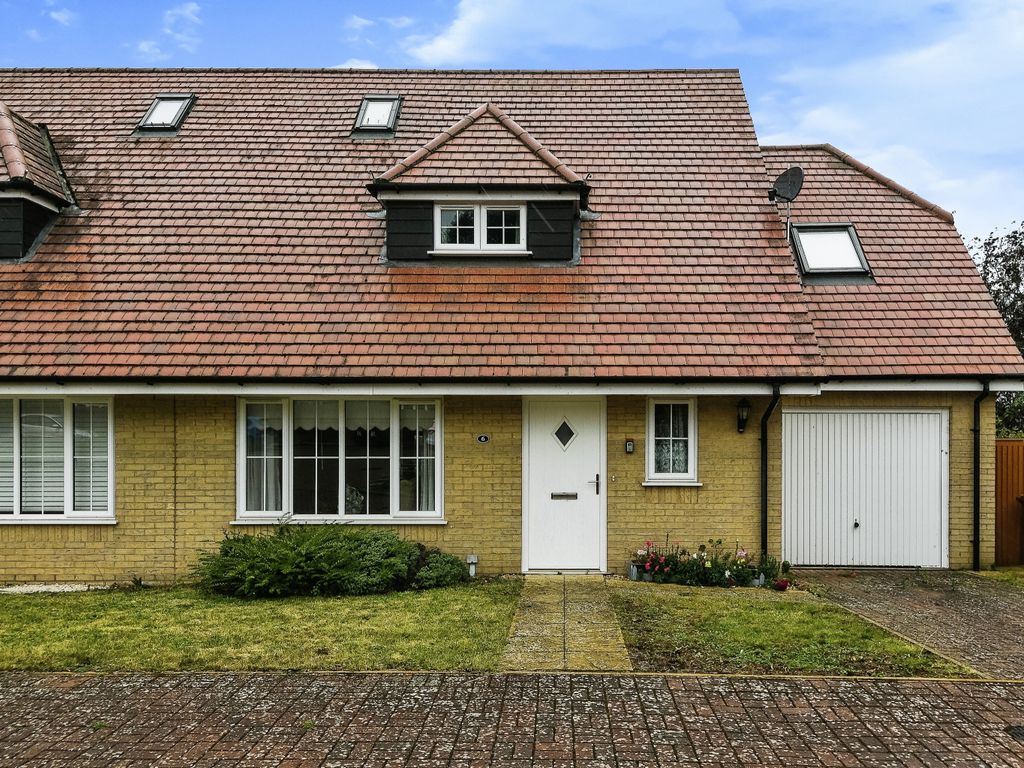 3 bed bungalow for sale in Russell Close, Downham Market PE38, £335,000