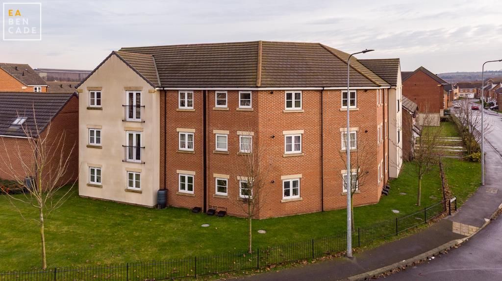 2 bed flat for sale in Pintail Close, Scunthorpe DN16, £80,000