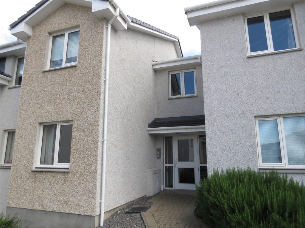 2 bed flat for sale in 19 Woodlands Brae, Inverness IV2, £87,000