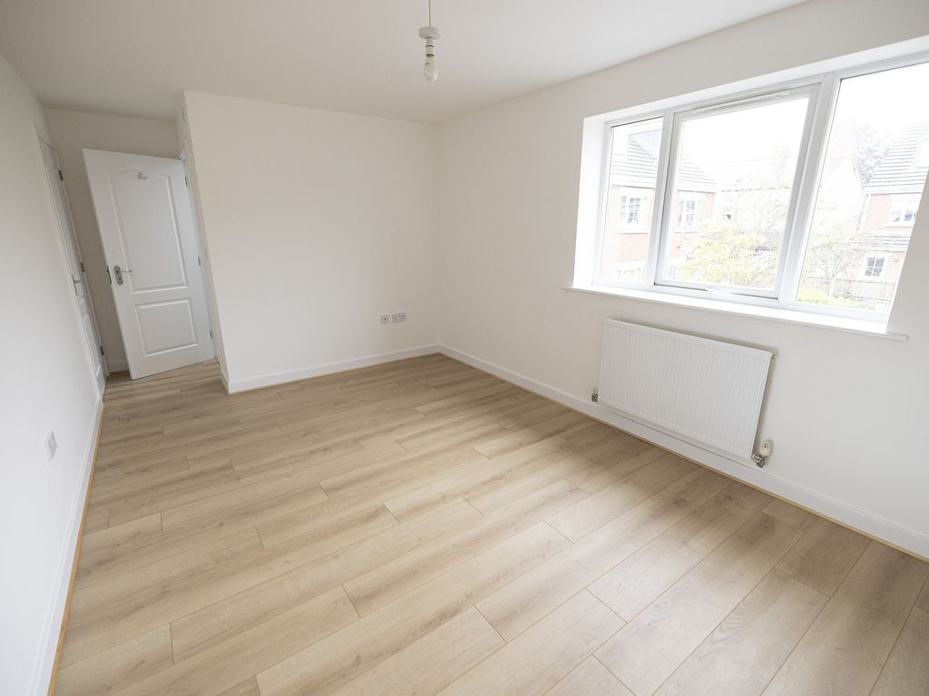 2 bed flat for sale in Regent Road, Countesthorpe, Leicester, Leicestershire. LE8, £189,000
