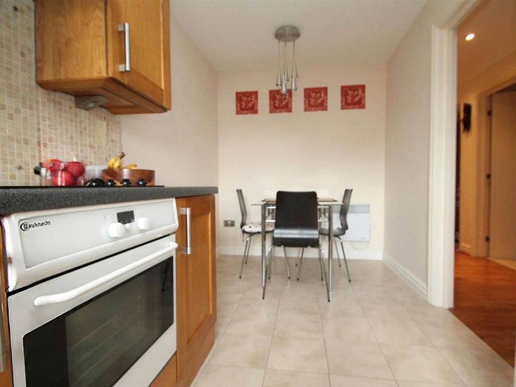2 bed flat for sale in Thomas Cribb Mews, Beckton, London E6, £300,000