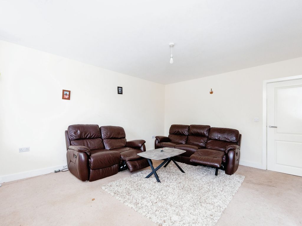 2 bed flat for sale in Corunna Court, Wrexham LL13, £110,000