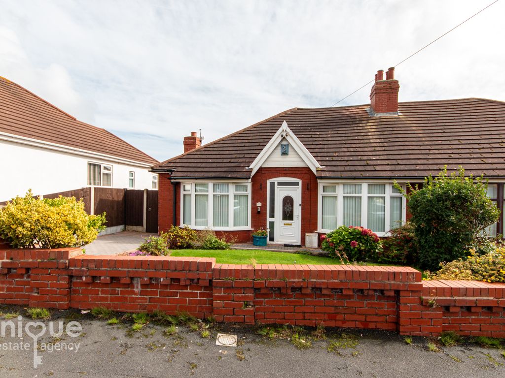 2 bed bungalow for sale in England Avenue, Bispham, Blackpool FY2, £199,950