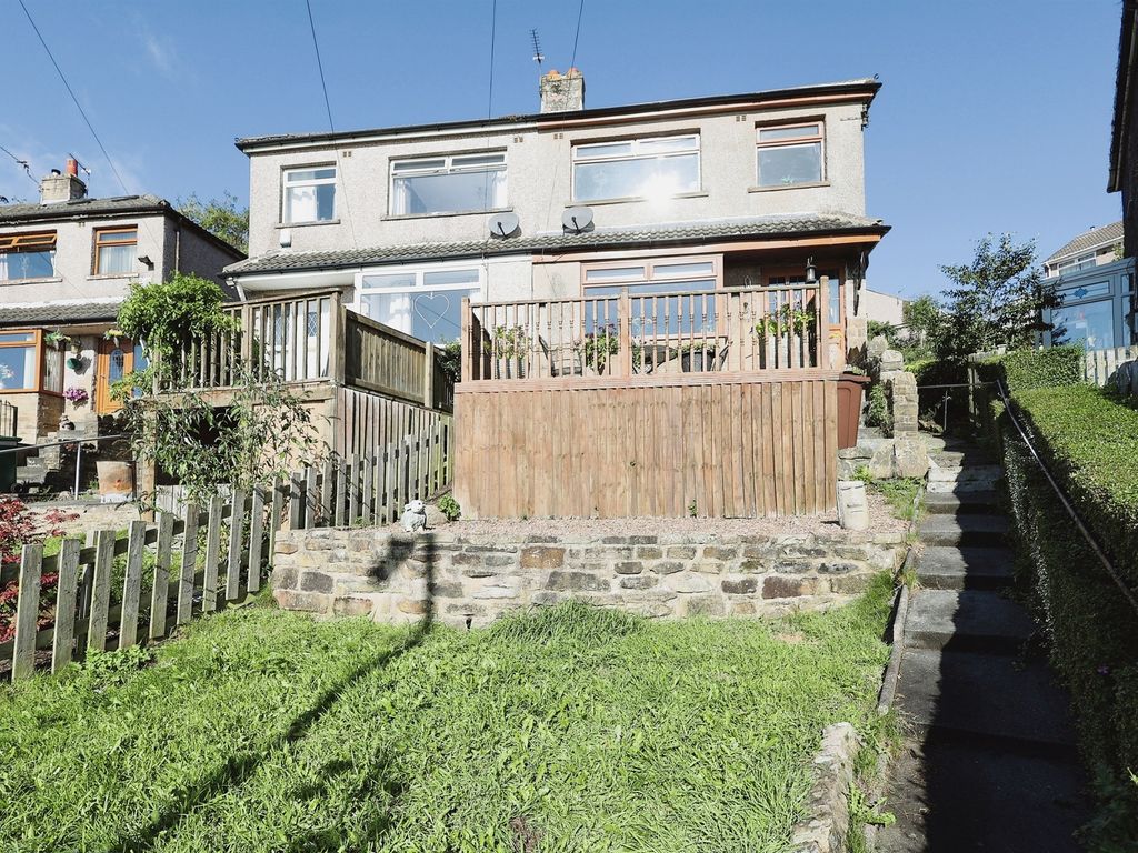 3 bed semi-detached house for sale in Braithwaite Road, Keighley BD22, £160,000