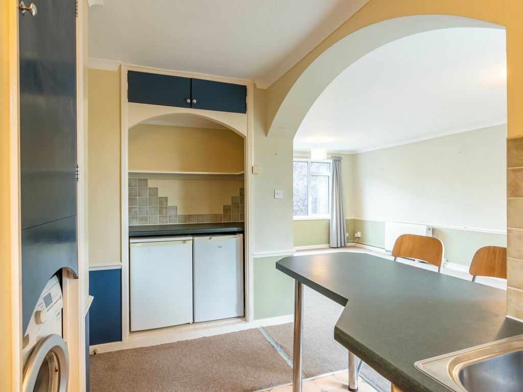 2 bed flat for sale in Westbury Hill, Westbury-On-Trym, Bristol BS9, £285,000
