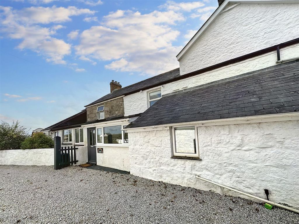 2 bed cottage for sale in Wendron, Helston TR13, £300,000
