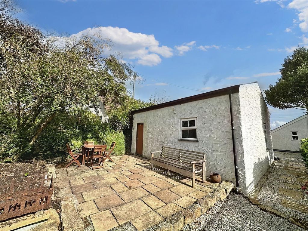 2 bed cottage for sale in Wendron, Helston TR13, £300,000